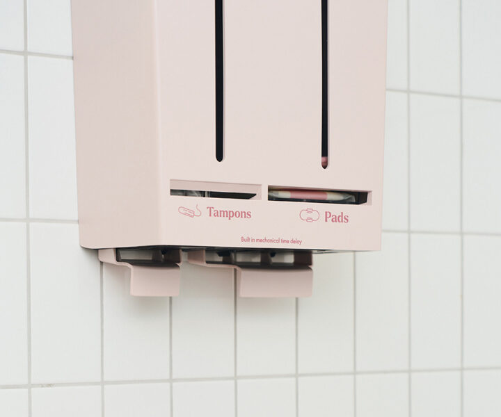 Herbox mensskyddsautomat monterad i badrum