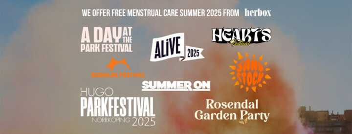 Festivalaffisch med loggor för flera musikfestivaler och erbjudande om gratis mensskydd sommaren 2025.